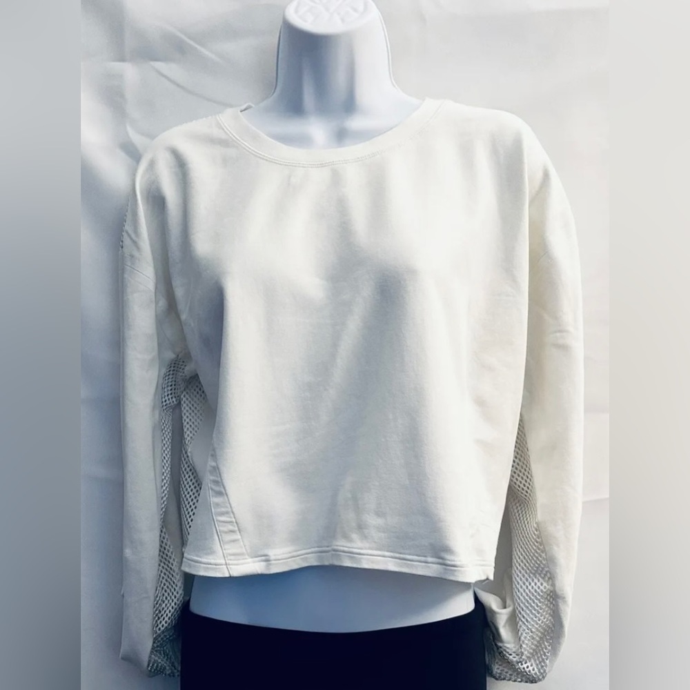 NIKE Black Friday TRACK & FIELD ACTIVEWEAR WOMEN’S SIZE S  CROPPED LONG SLEEVE